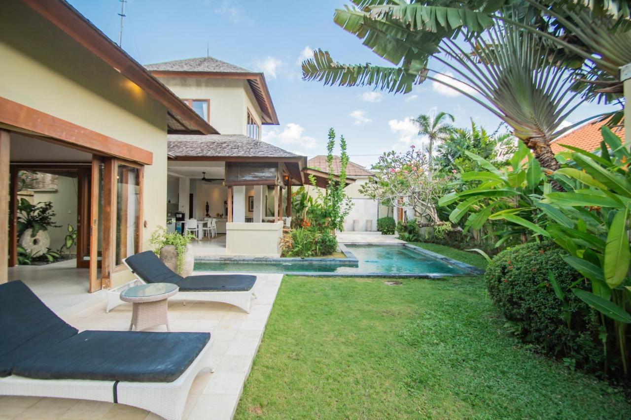 Villa Shanti, Sitara Villa Group Seminyak  Ngoại thất bức ảnh